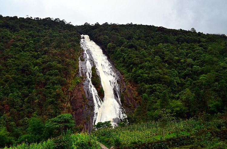 Ladeng Waterfalls in Jinping County, Honghe