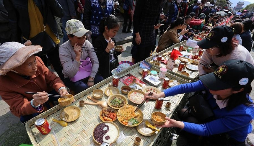 Photos Gallery of Weishan Snack Festival in Weishan County, Dali