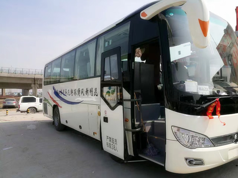 38-Seat Tourist Bus of Yunnan Exploration-02