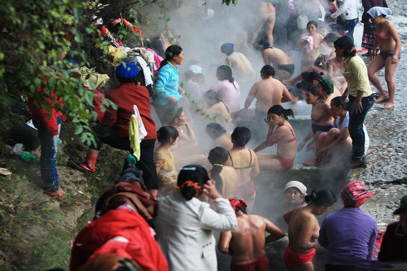 The Spring Bathing Festival of Lisu Ethnic Minority, Nujiang
