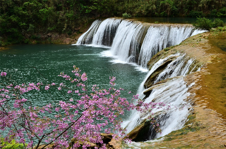 Nine-Dragons-Waterfall-in Luoping-Qujing-02