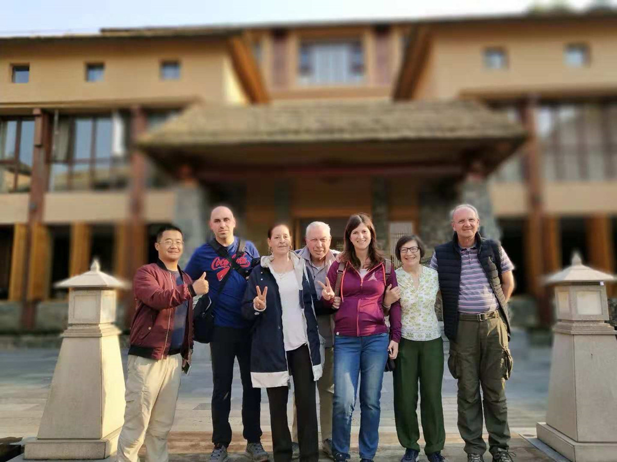 Wine Wang-English-Speaking Tour Guide in Kunming Yunnan