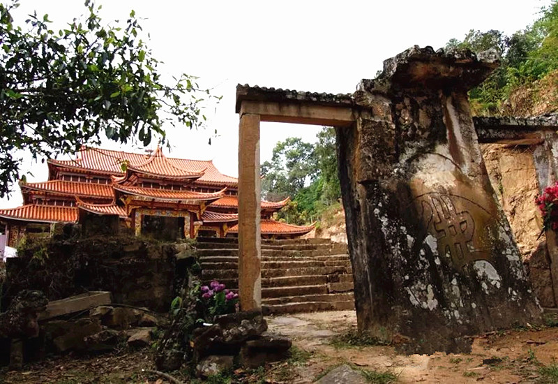 Daxianrenjiao Temple in Jinggu County, Puer