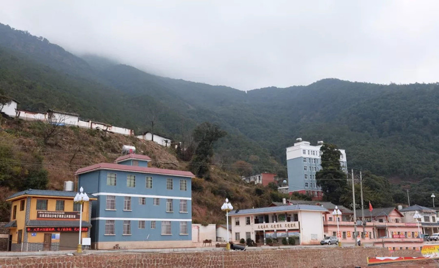 Liangshan Town Scenic Area in Yuanmou County, Chuxiong