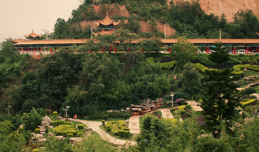Longquan Park in Xinping County, Yuxi