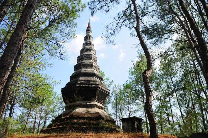 Mengwang Pagoda in Linxiang District, Lincang