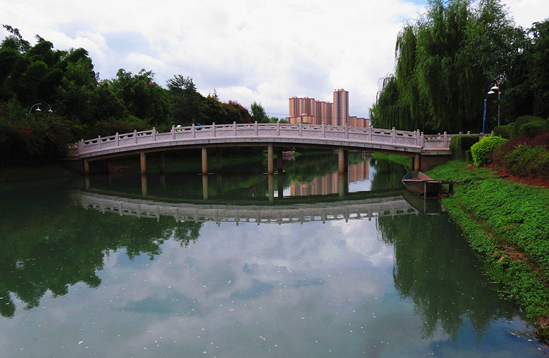 Bajiang River in Shilin County, Kunming-03