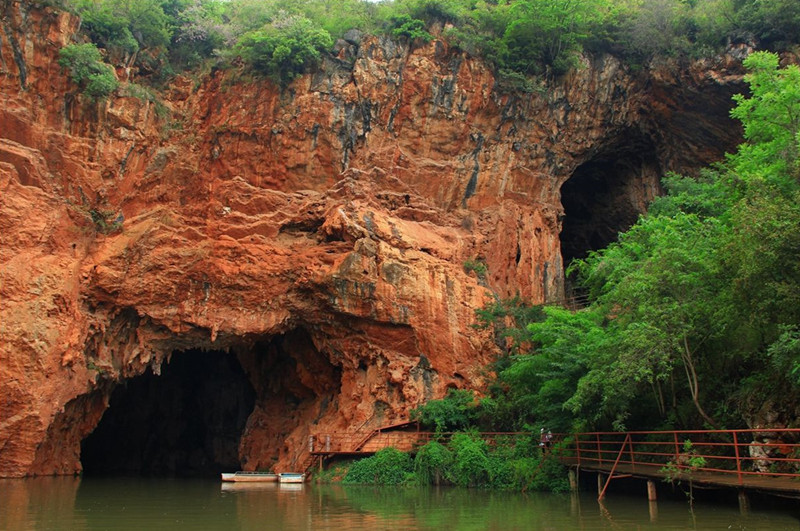 Baoshi Cave in Fumin County, Kunming