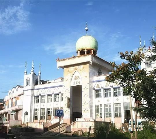 Beiying Mosque in Xundian County, Kunming