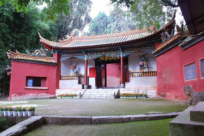 Caoxi Temple in Anning City, Kunming-04