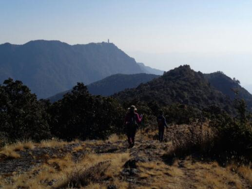 2 Days Dali Hiking Tour from Erhai Lake to Jizu Mountain