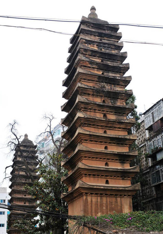 Dedesi Temple and Twins Pagodas in Kunming