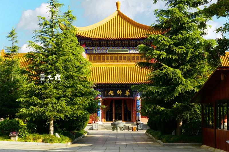 Hall of the Medicine Buddha in Chongsheng Monastery, Dali