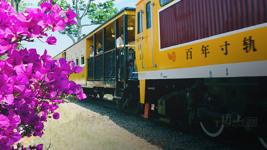 Jianshui Narrow-gauge Railway Sightseeing Tour