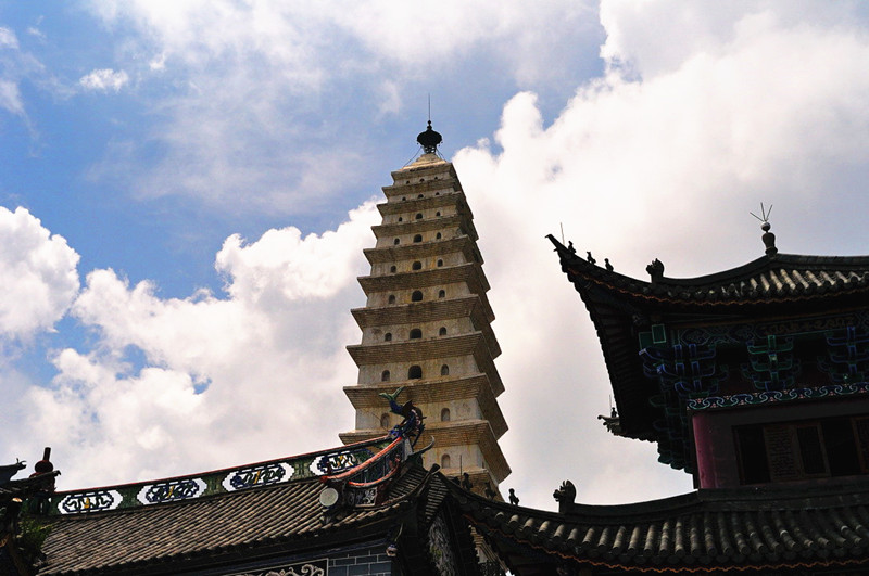 Lengyan Pagoda of Jizu Mountain in Binchuan County, Dali-04