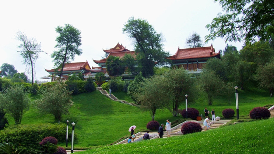Liaokuo Mountain Forest Park in Qujing City