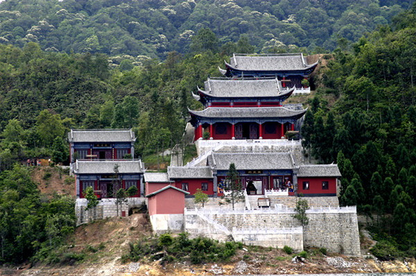 Lingbao Temple in Pingbian County, Honghe