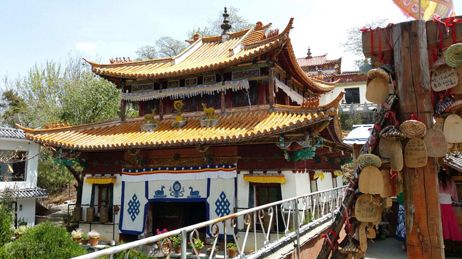 Liwubi Temple of Lugu Lake in Lijiang-04