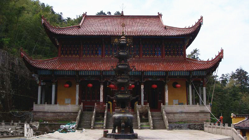 Mouni Temple in Binchuan County, Dali-02
