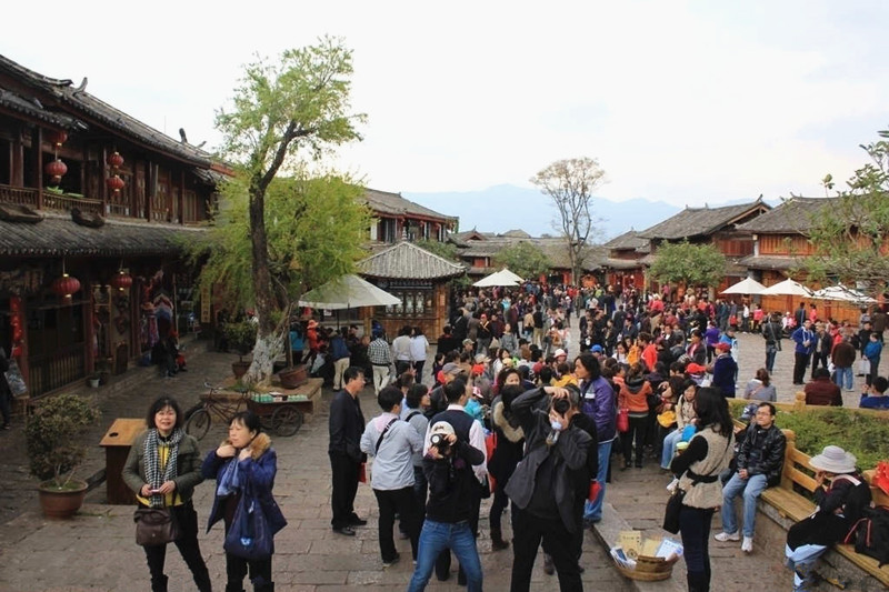 Sifang Street Square in Lijiang Old Town