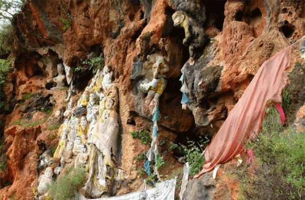 Tianzimiao Cave in Heqing County, Dali-03