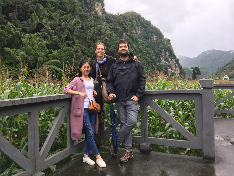 Wen Haiying-English-speaking Tour Guide and Teacher in Cangyuan County of Lincang Yunnan