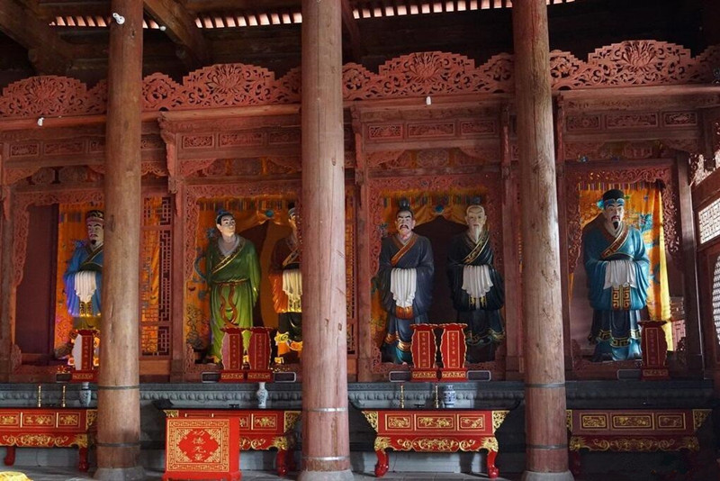 Wen Wu Temple in Binchuan County, Dali-05