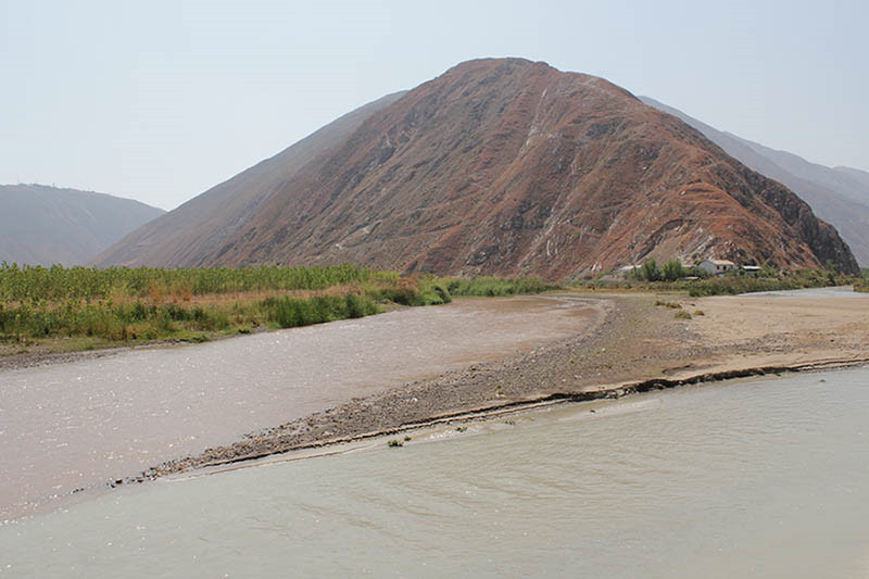 Xiaojiang River in Kunming