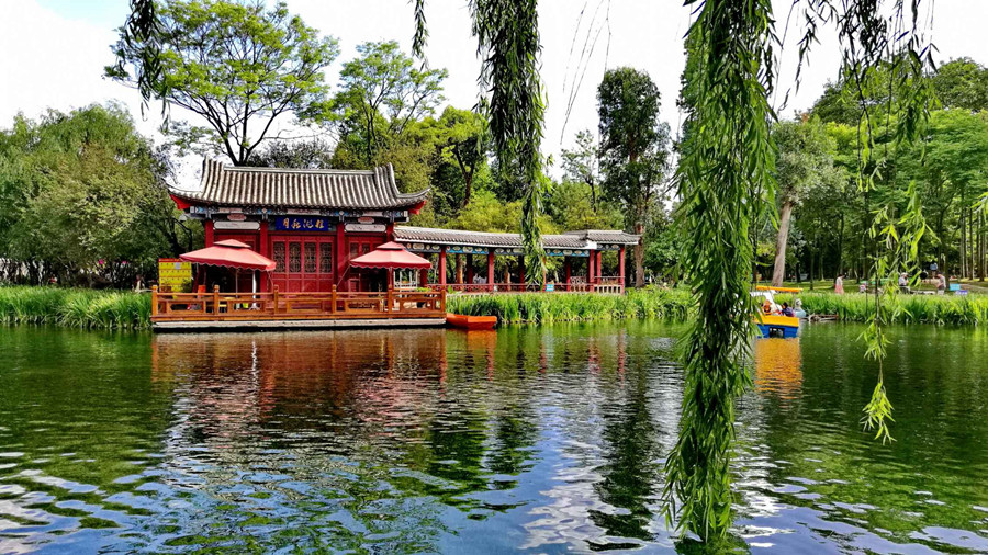 Xihua Park in Kunming-02
