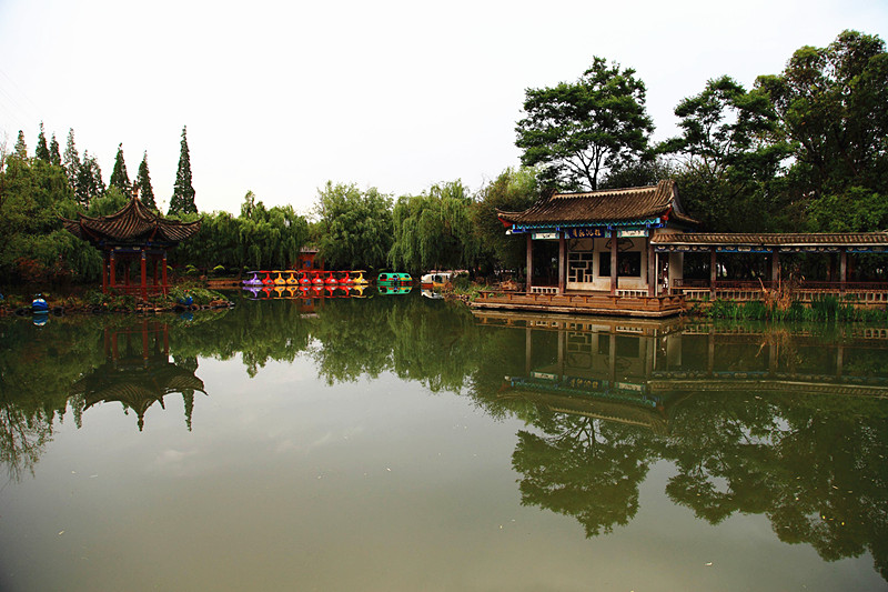 Xihua Park in Kunming-04