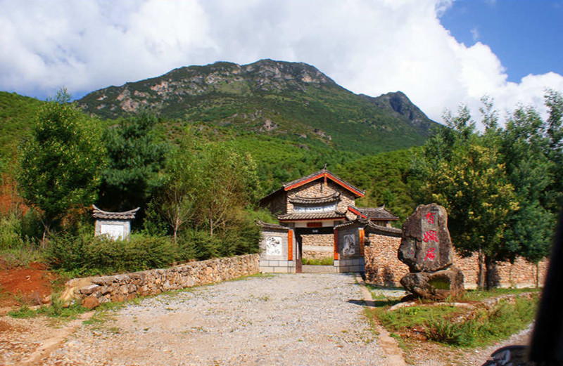 Yuzhu Qingtian Scenic Area in Lijiang-03