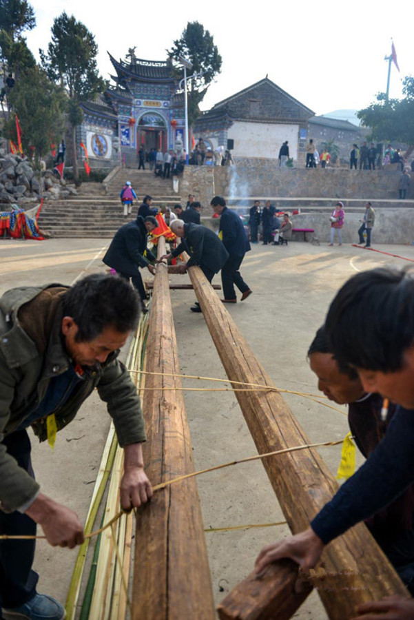 Benzhu Worship and Knife-ladder-climbing Festival in Qingshan Village of Shuanglang Town, Dali
