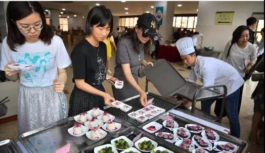 An annual dish show in Yunnan University, Kunming