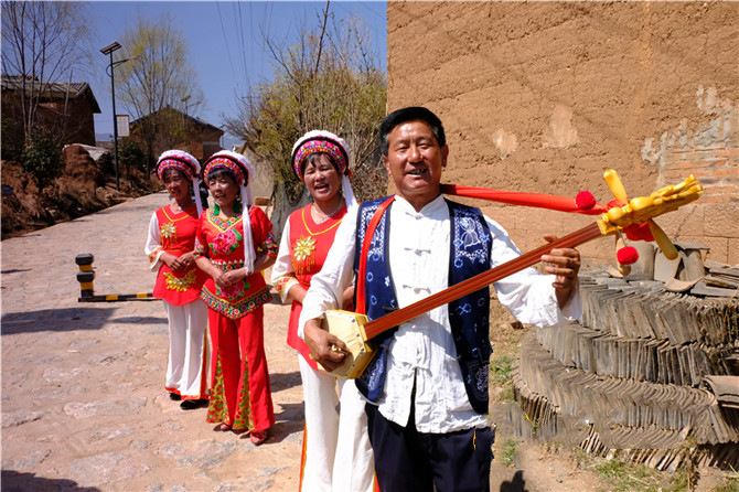 Pleasant singing of Bai people in Jianchuan county of Dali