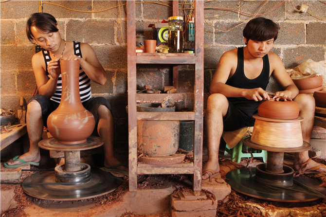 purple pottery in Jianshui, Honghe
