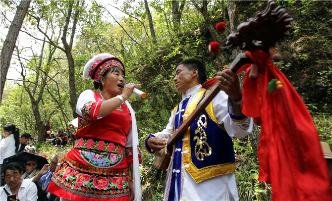 The annual Jianchuan Shibaoshan Song Festival at Shibao Mountain of Jianchuan County in Dali Prefecture