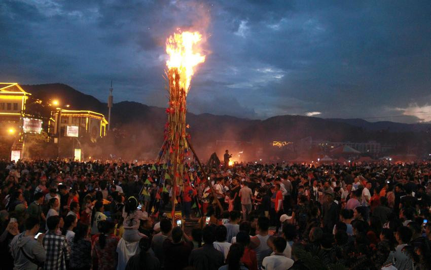 Torch Festival of Yi Ethnic Minority Yunnan Tour, Yunnan Travel