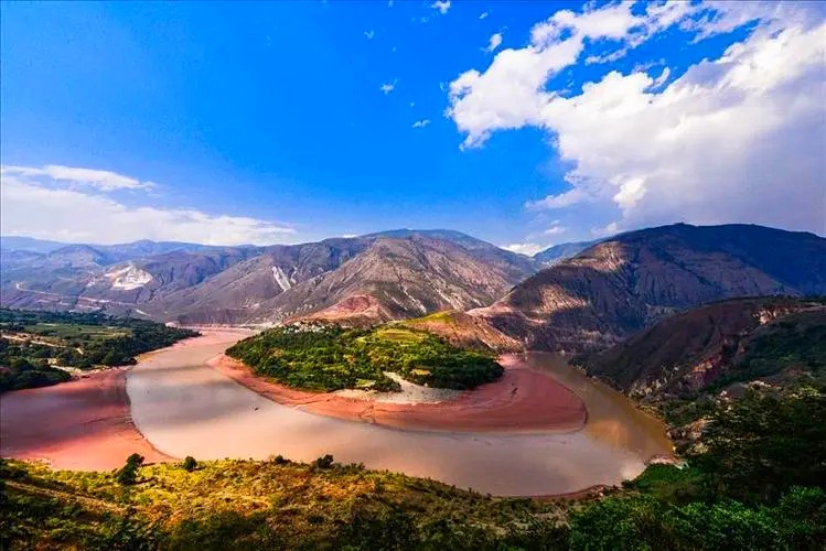 The Great Bend of Red River in Yuanyang County, Honghe