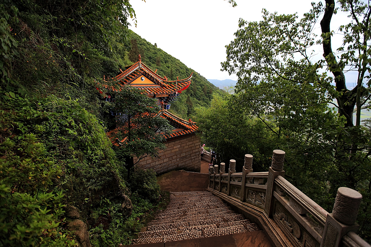 Western Hills and Dragon Gate in Kunming